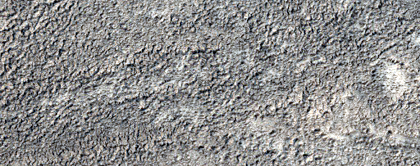 Fresh Shallow Valleys and Fans in Arabia Terra
