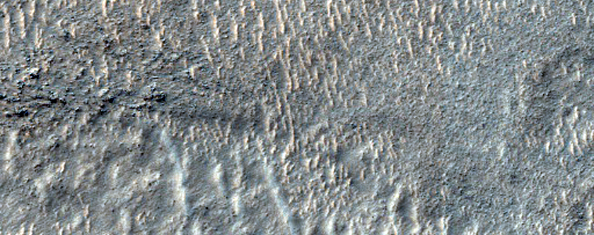 Crescentic Forms in Southeast Hellas Planitia
