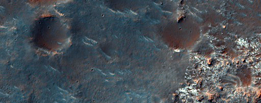 Possible Olivine in Crater in Tyrrhena Terra
