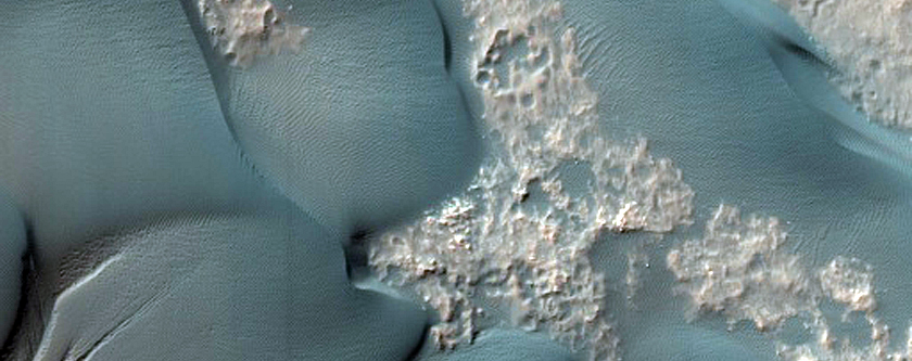 Intracrater Dune Change Near Martz Crater
