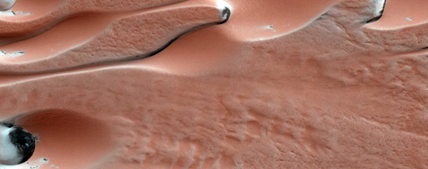 Cambios de los huecos y las dunas en Chasma Boreale