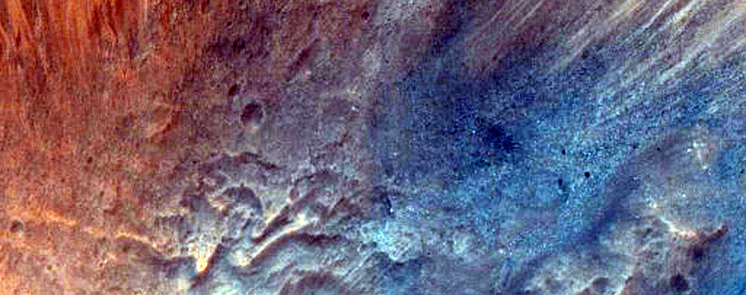 Kráter meredek lejtőkkel