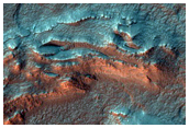 Multiple Ridges on Crater Floor in Northern Mid-Latitudes
