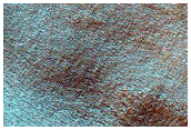Layers Around Mound in Northern Mid-Latitudes
