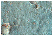 Pitted Mounds in Aurorae Chaos
