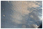 Lava Flows in Daedalia Planum
