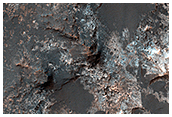 Dark Ridges over Light-Toned Substrate in Eridania Region
