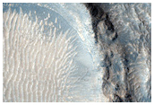Crater and Flow Near Galaxias Fluctus
