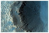 Crater ictu factus in solo Vallis Kasei