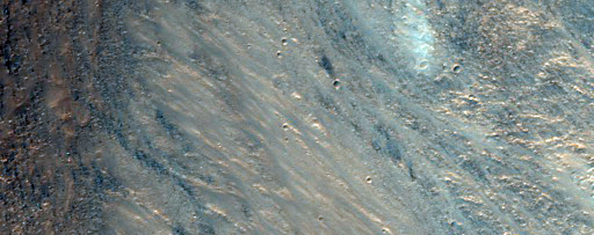 Freigelegtes Grundgestein in Eos Chasma