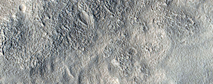 Эродированный ударный кратер на равнине Utopia Planitia