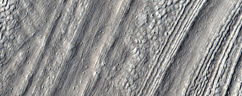 Lineated Valley Fill North of Arabia Region
