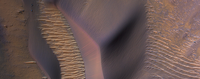Dunes in Nectaris Montes