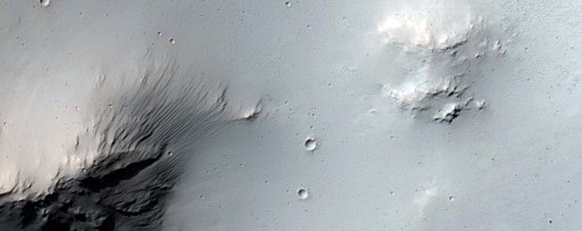 Well-Preserved Impact Crater
