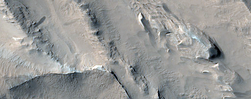 Ridges South of Lycus Sulci
