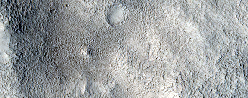 Floor Features of Northern Mid-Latitude Crater
