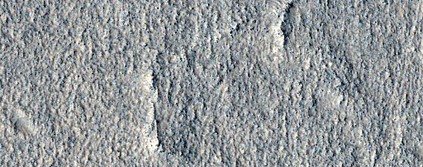Lobate Debris Apron Around Mound in Phlegra Region
