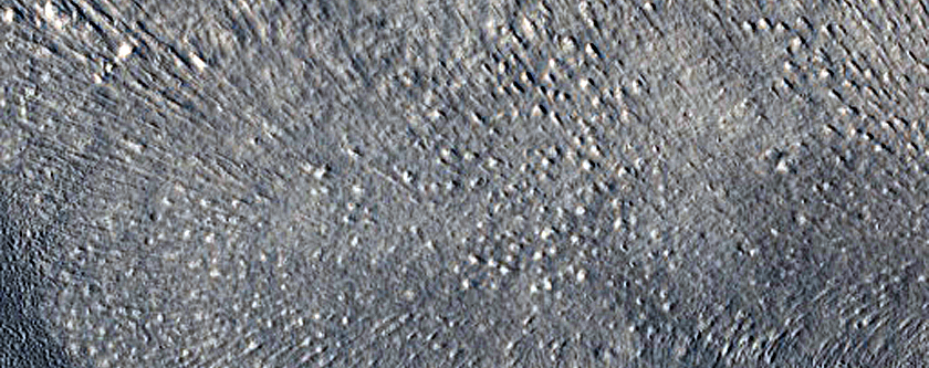Layered Features in Northern Arabia Terra
