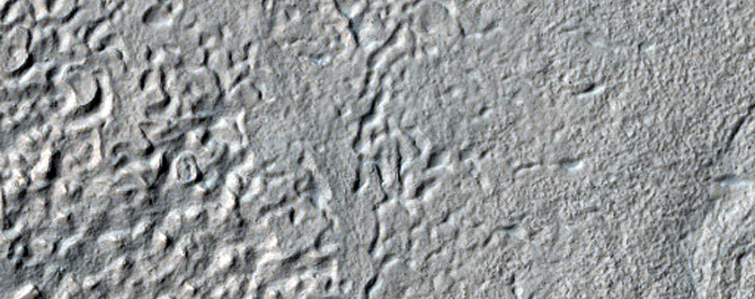 Crater Ejecta near Reull Vallis
