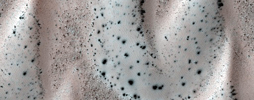 Monitor Frost on Dunes in Viking Images 573B30 and 573B32
