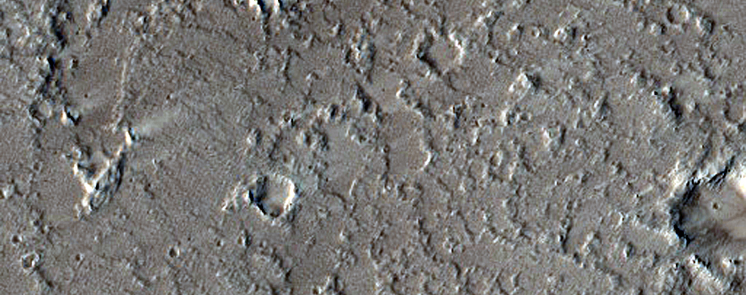 Flows East of Ascraeus Mons
