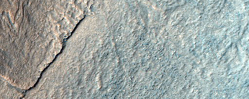 שכבות בגבעה ב-הלאס פלניטייה (Hellas Planitia)