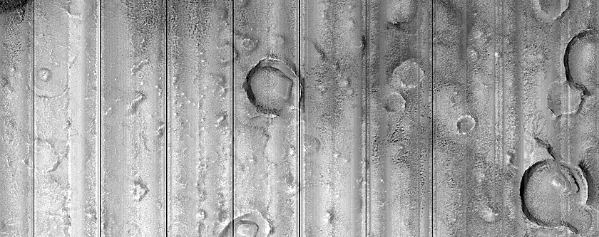 Diverse Surface Features in Utopia Region

