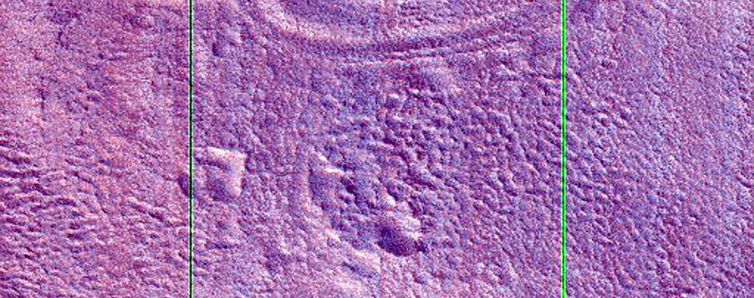 Layered Mesa in Crater in Galaxias Fossae
