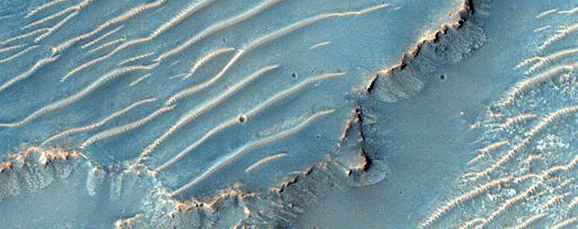 Contact in Huygens Crater