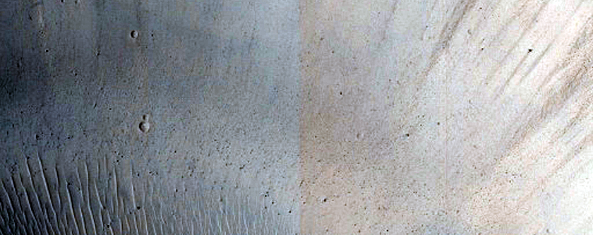Light-Toned Crater Mound Halo
