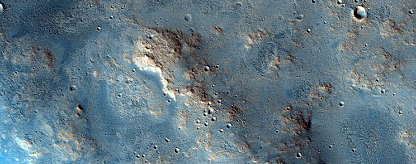 Channel Connecting Two Craters in Terra Cimmeria
