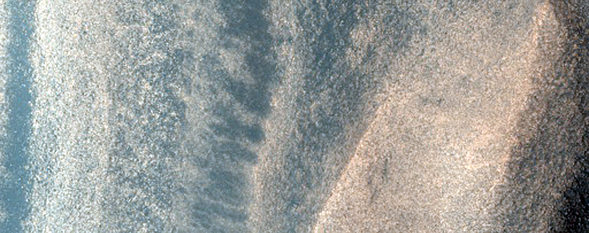 Juventae Chasma Sediments with Hydrated Sulfates
