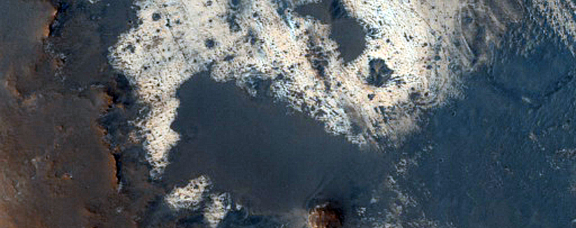 Parallel Lines in Crater in Northeast Meridiani Planum
