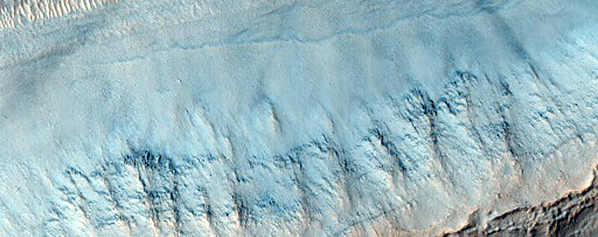 Crater Wall in Terra Sirenum
