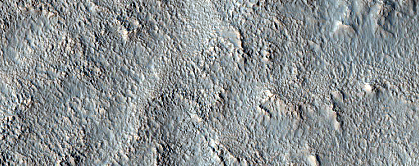 Terra Sirenum Crater Infill
