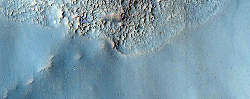 Olivine-Rich Crater Wall in Terra Sirenum
