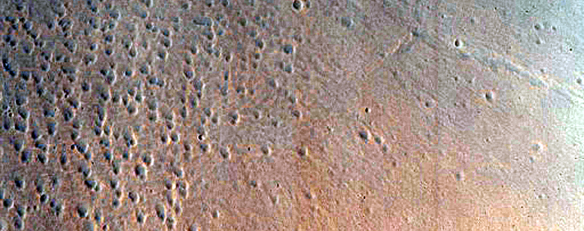 Small Crater in Daedalia Planum
