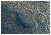 מדרונות תלולים במשקעים בקוטב הצפוני של מאדים