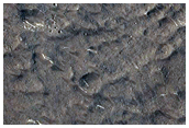 Ridge Changing into Trough in Utopia Planitia
