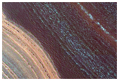 Steep Scarp on North Polar Layered Deposits Periphery
