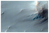 Fossa in Crater Floor
