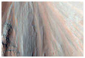 Monitor Slopes in Eos Chasma
