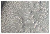 Graben East of Isidis Planitia

