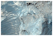 Layers in Niesten Crater Fill