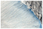 Slopes and Floor Deposits Hebes Chasma
