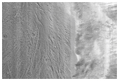 Well-Preserved 10-Kilometer Impact Crater
