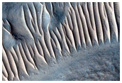 Fluvial Erosion around Mound in Hydaspis Chaos