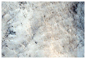 Streamlined Feature in Channel in Terra Sirenum
