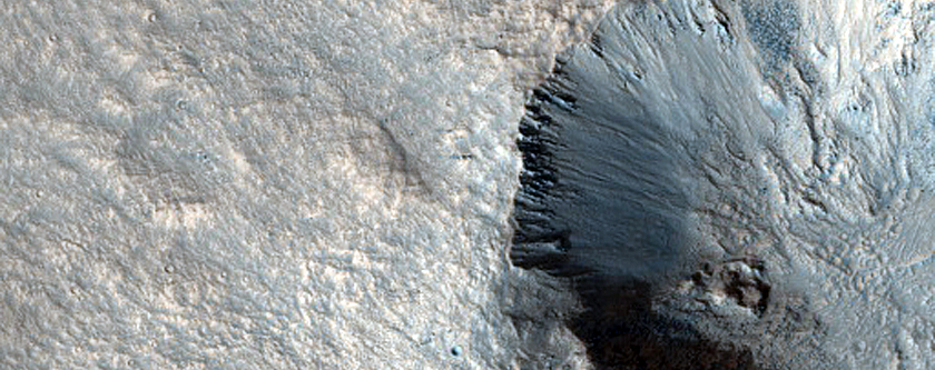 Well-Preserved 1-Kilometer Impact Crater
