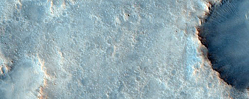 Contributory Channels Over Syrtis Major Lava Flows
